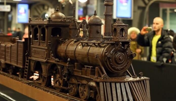 Старинный бельгийский поезд